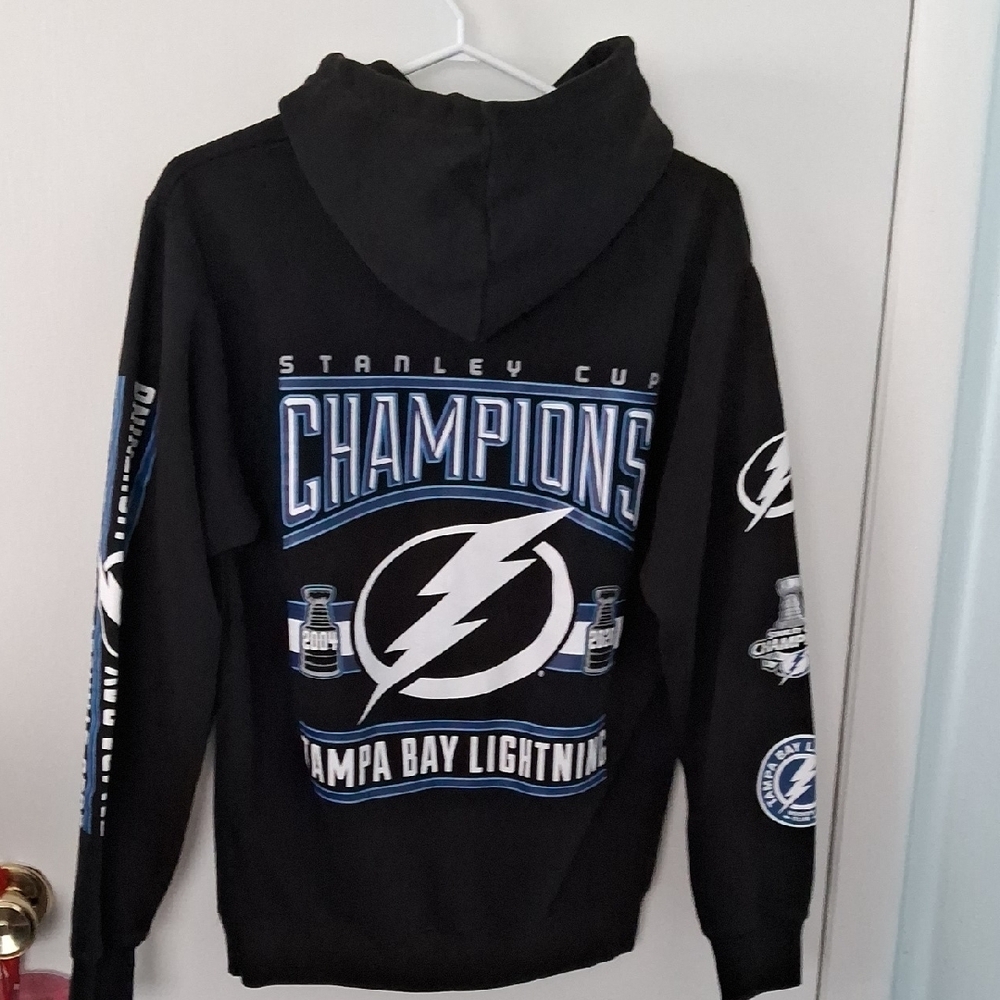 NWOT,NHL,TampaBayLightning,Championship,Unisex,Hockey,HoodySweatshirt🖤🤍💙🖤 - Picture 12 of 15